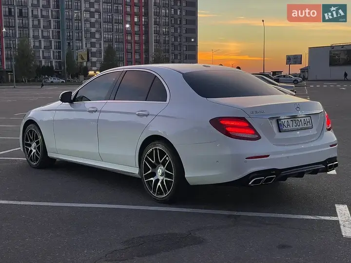 Mercedes-Benz E-Class 2016 photo 3