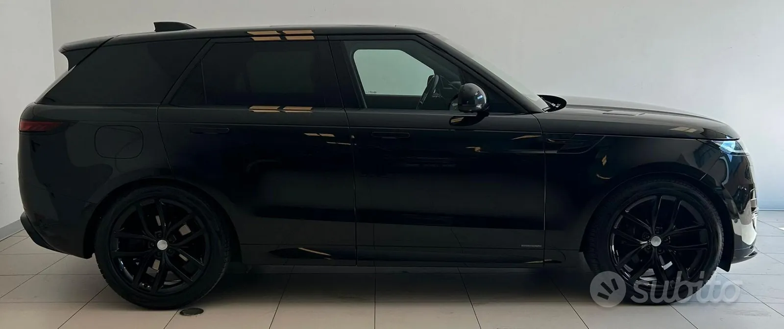 Land Rover Range Rover Sport 2023 photo 3