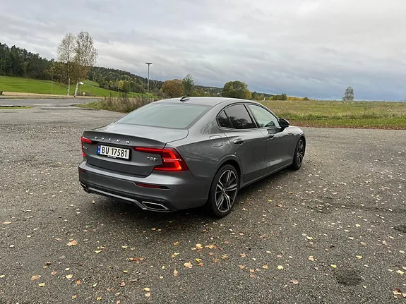Volvo S60 2020 photo 3