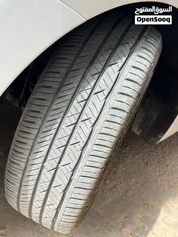 Hyundai Avante 2012 photo 3