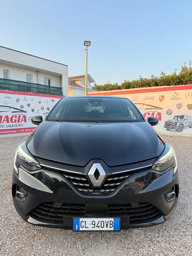 Renault Clio 2023 photo 2