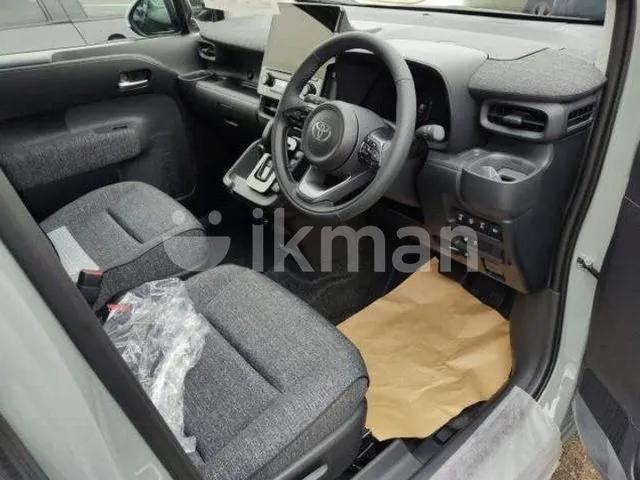 Toyota Sienta 2026 photo 5