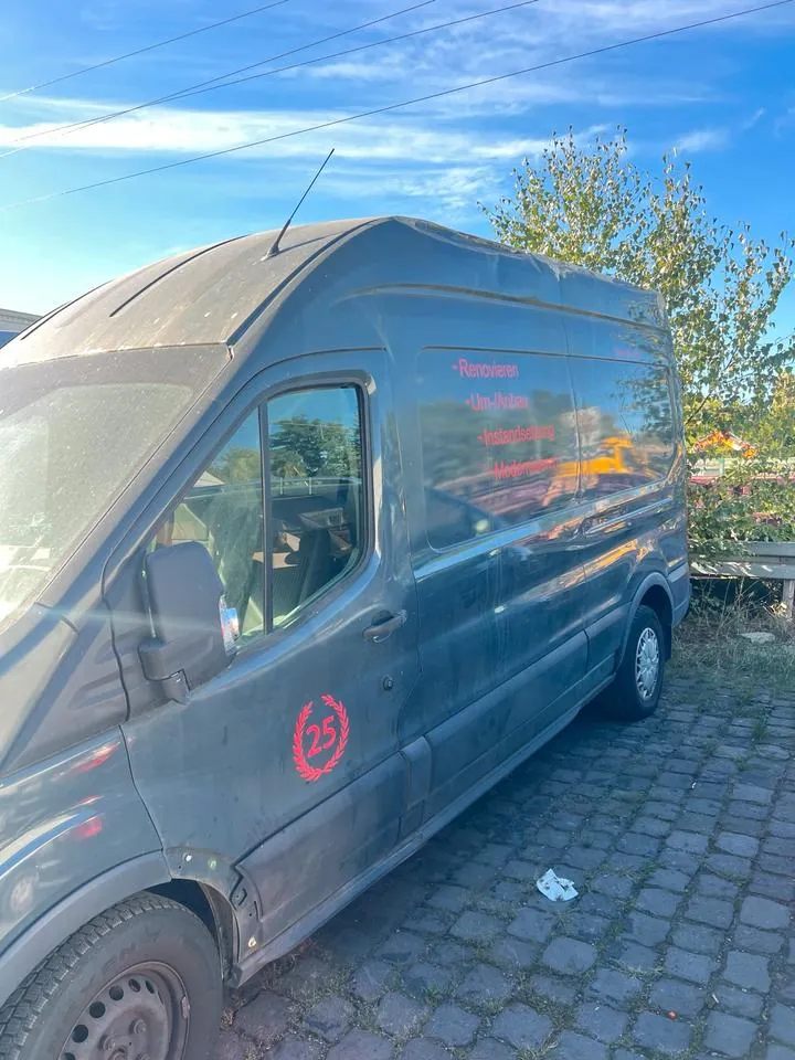 Ford Bus
