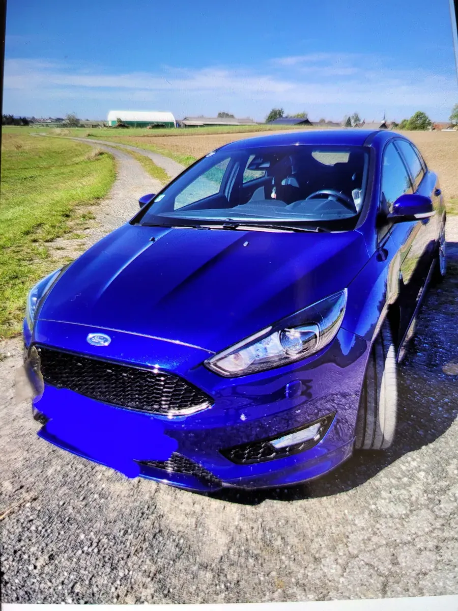 Ford Focus 2017 photo 2