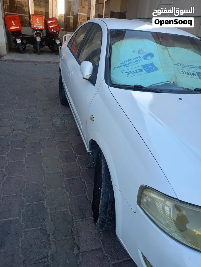 Nissan Sunny 2009 photo 4