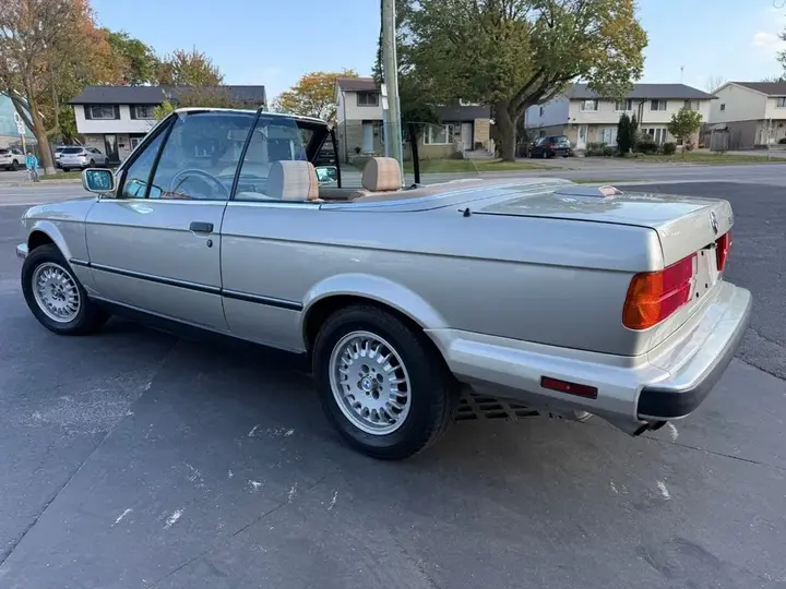 BMW 3 Series 1989 photo 5