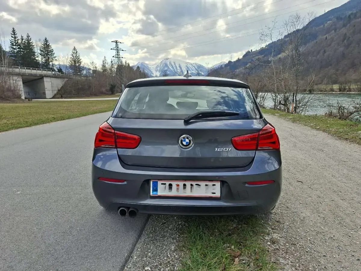 BMW 1 Series 2017 photo 3