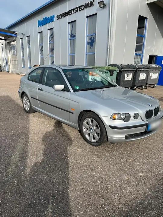 BMW 320I