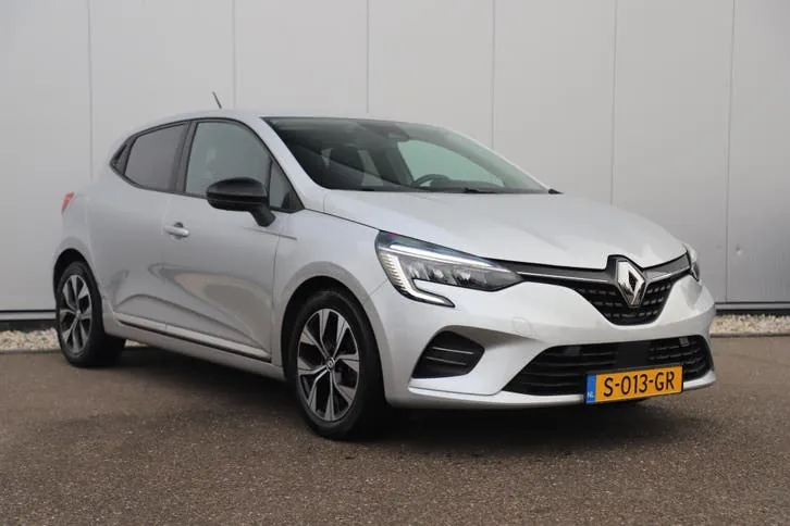 Renault Clio 2023 photo 3