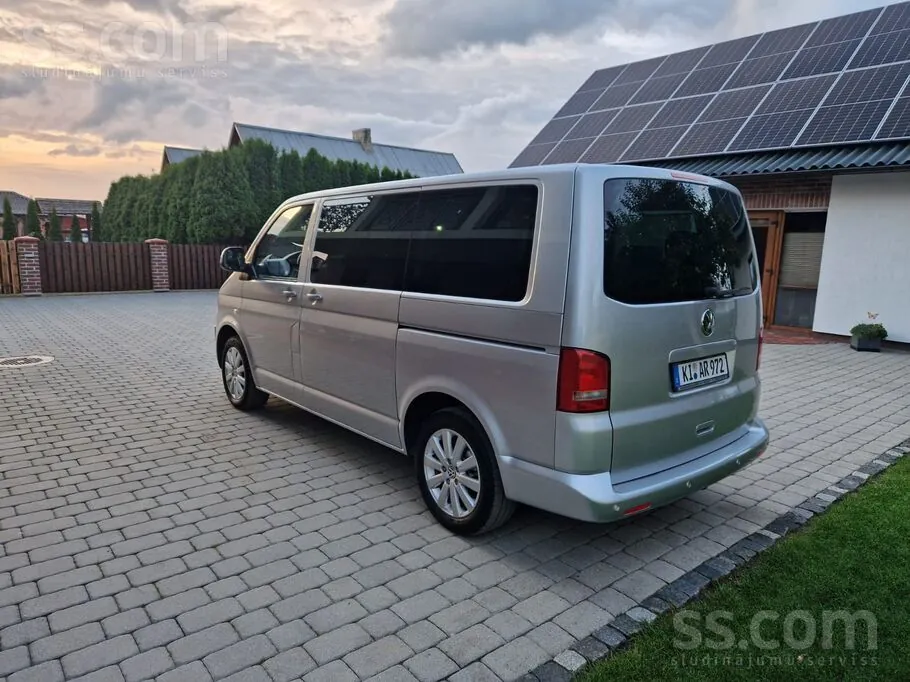 Volkswagen Multivan 2012 photo 5