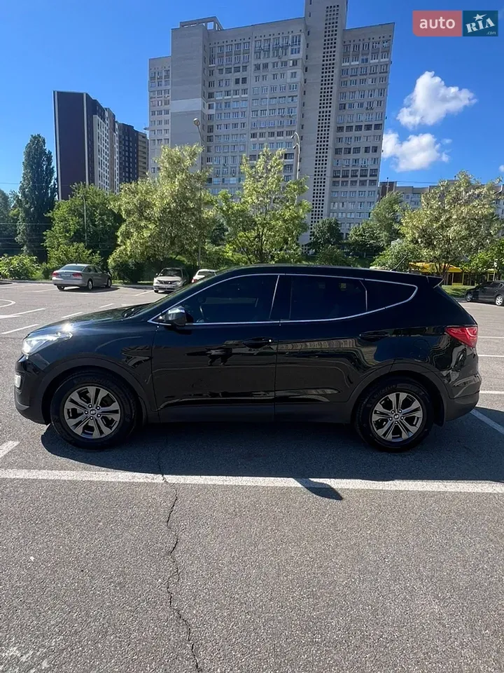 Hyundai Santa Fe 2013 photo 3