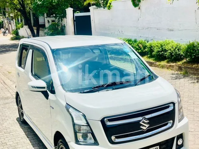 Suzuki Wagon R Stingray 2018 photo 2
