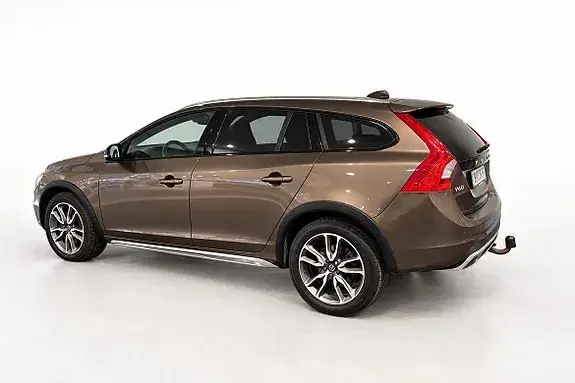Volvo V60 Cross Country 2017 photo 3