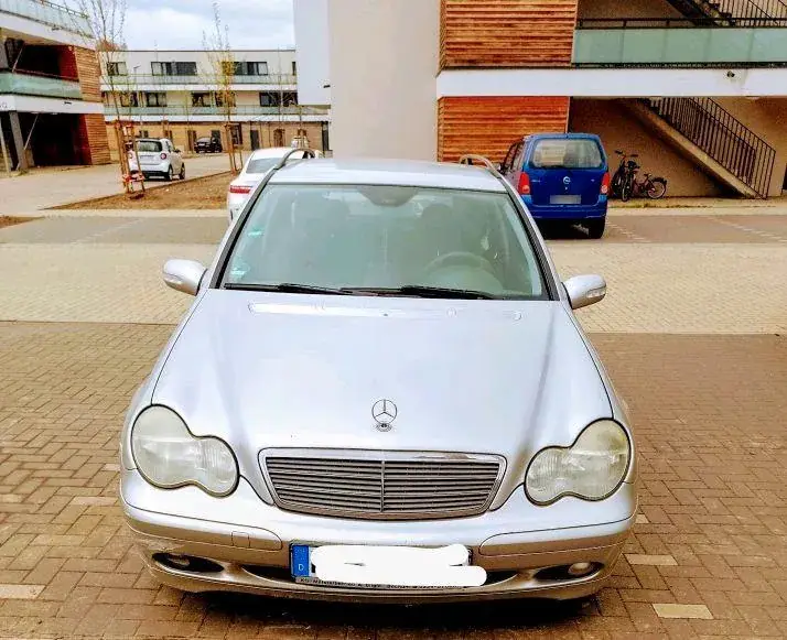 Mercedes-Benz W203