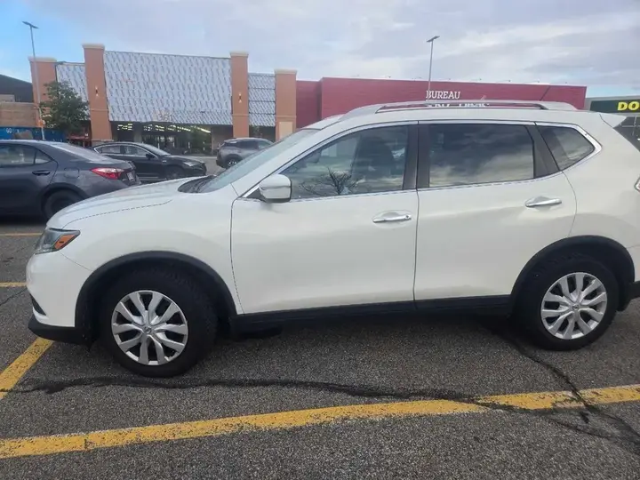 Nissan Rogue 2014 photo 2