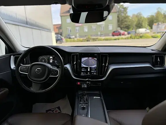 Volvo Xc60 2019 photo 5