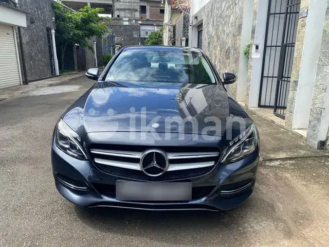 Mercedes-Benz C180 2014 photo 2