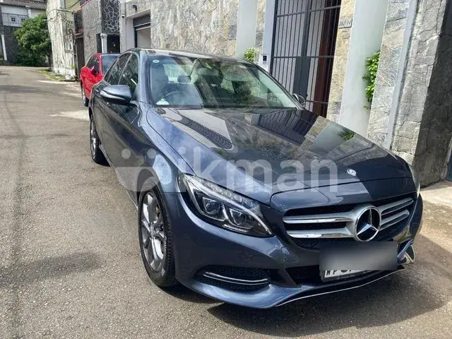 Mercedes-Benz C180