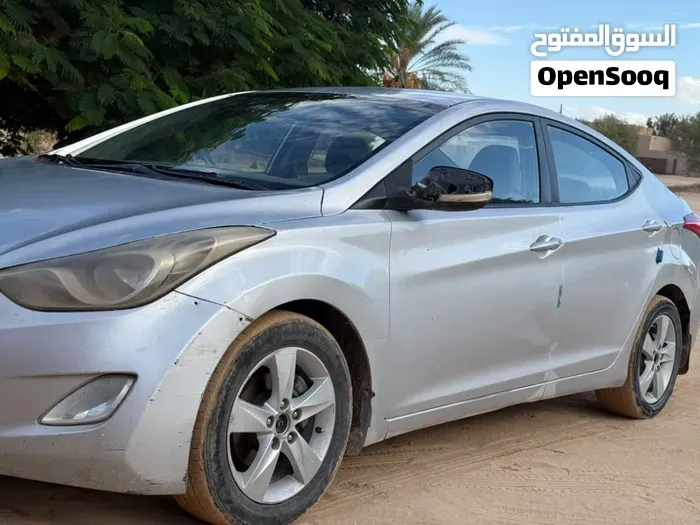 Hyundai Elantra 2013 photo 4