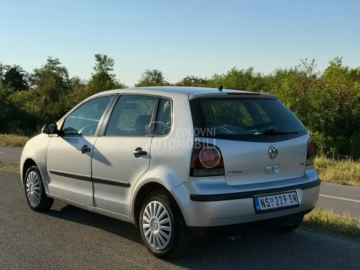 Volkswagen Polo 2005 photo 4