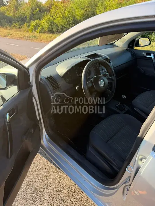 Volkswagen Polo 2005 photo 5