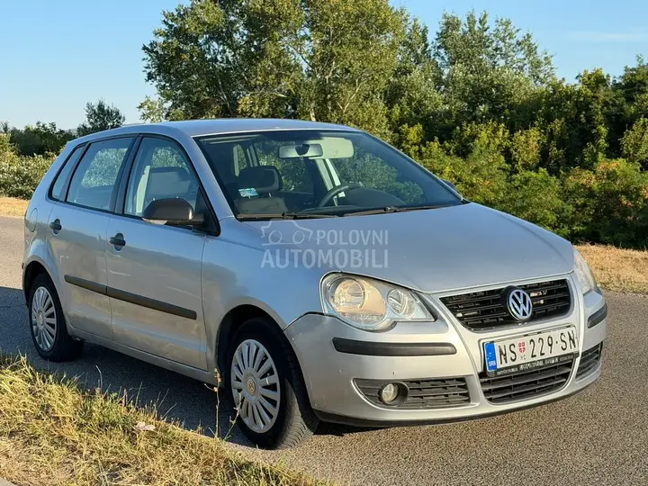 Volkswagen Polo 2005 photo 3