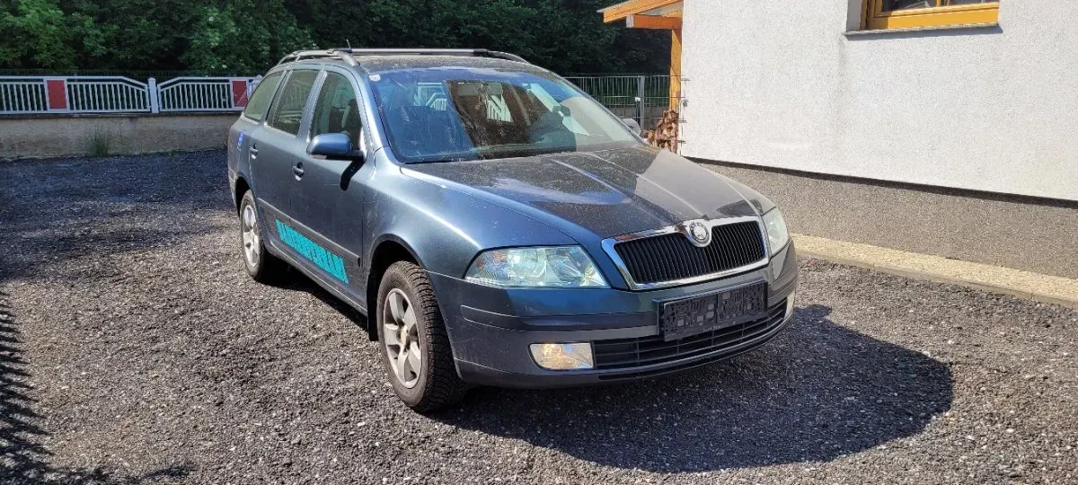 Skoda Octavia 2005 photo 2