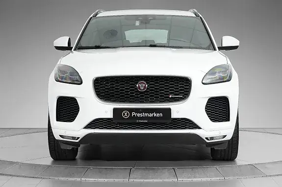 Jaguar E-Pace 2018 photo 2
