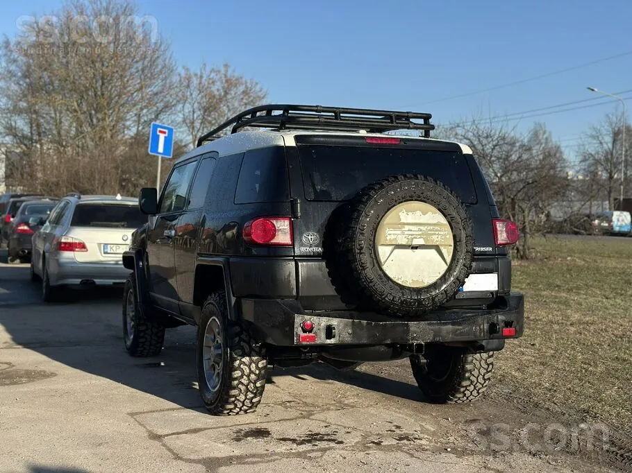 Toyota Fj Cruiser 2011 photo 2
