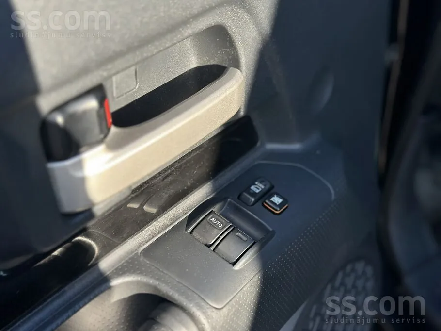 Toyota Fj Cruiser 2011 photo 5