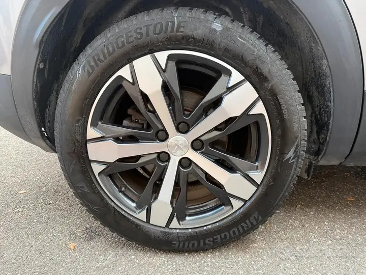 Peugeot 3008 2021 photo 5