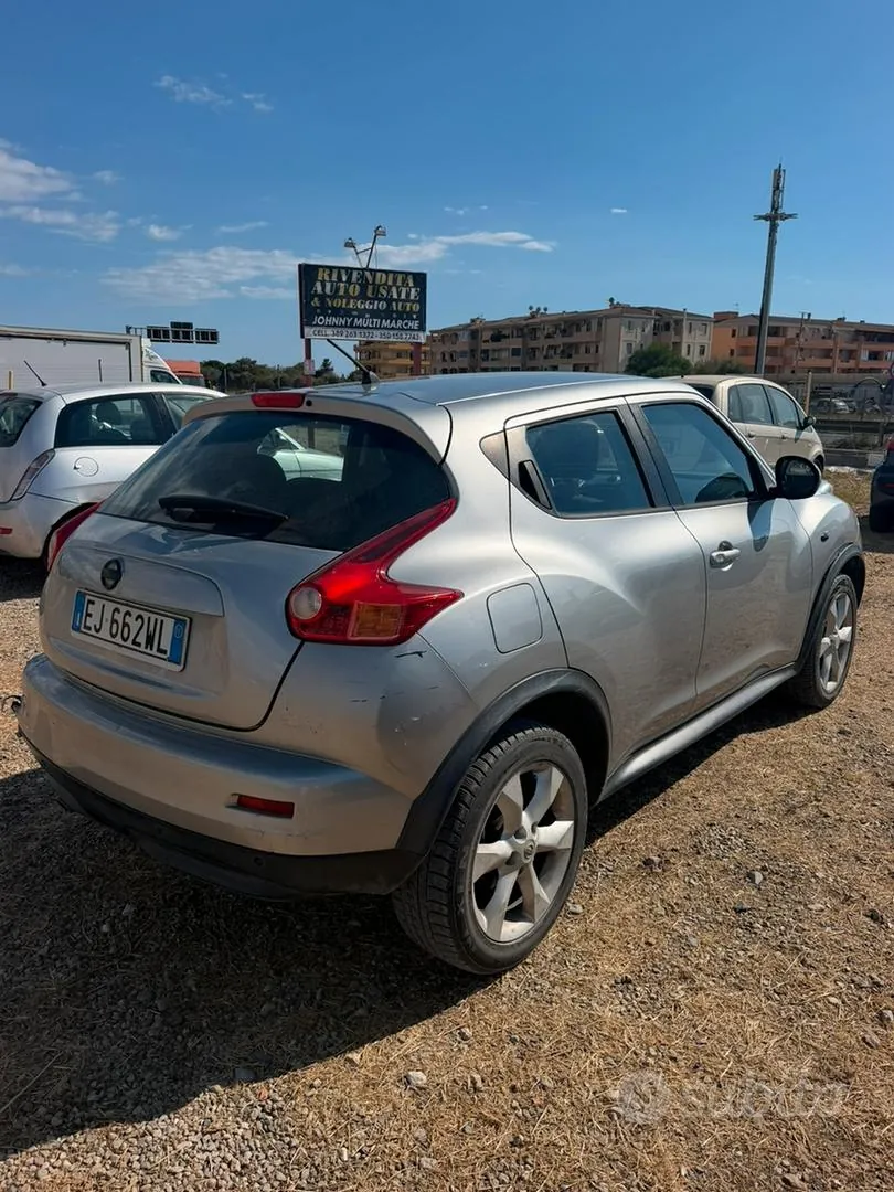 Nissan Juke 2011 photo 2