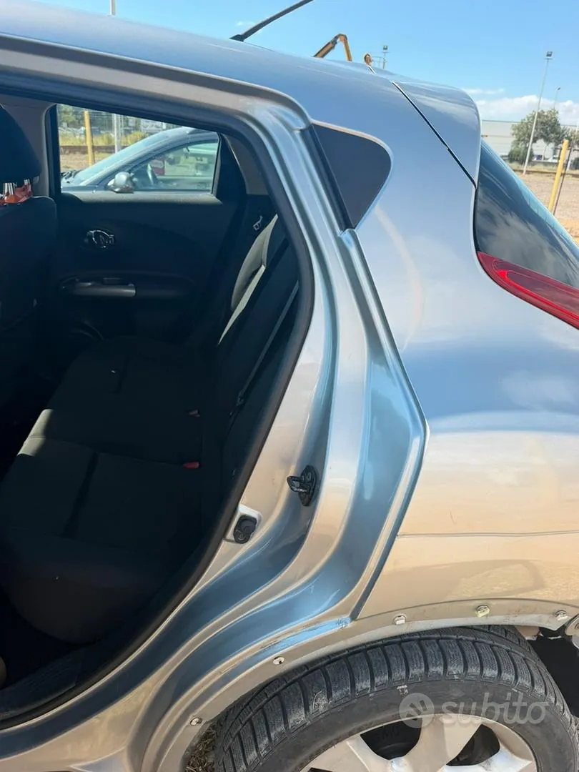 Nissan Juke 2011 photo 4