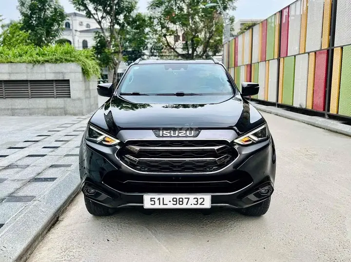Isuzu Mu-X