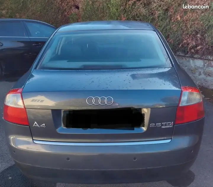 Audi A4 2002 photo 2