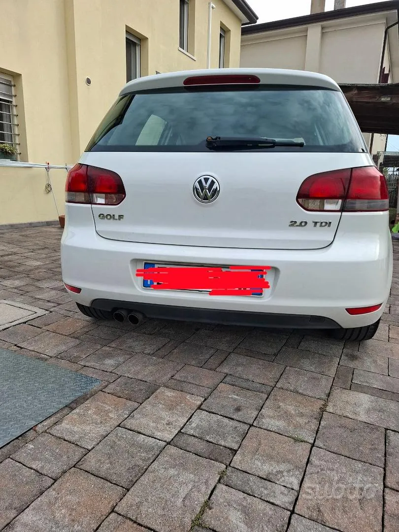 Volkswagen Golf 2010 photo 3