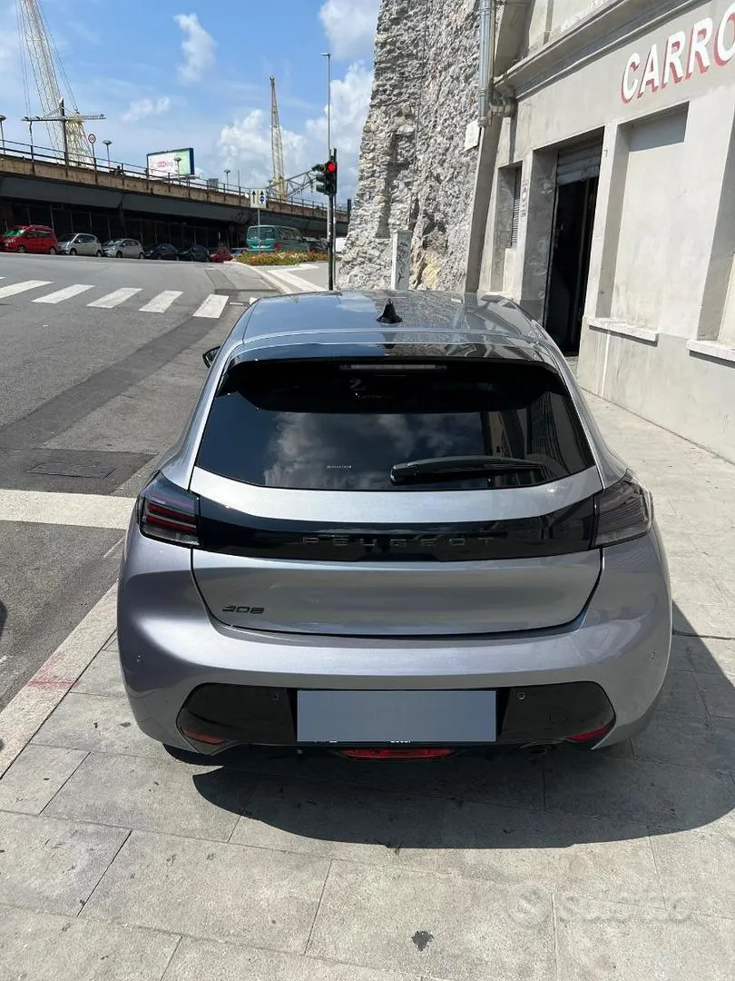 Peugeot 208 2024 photo 5