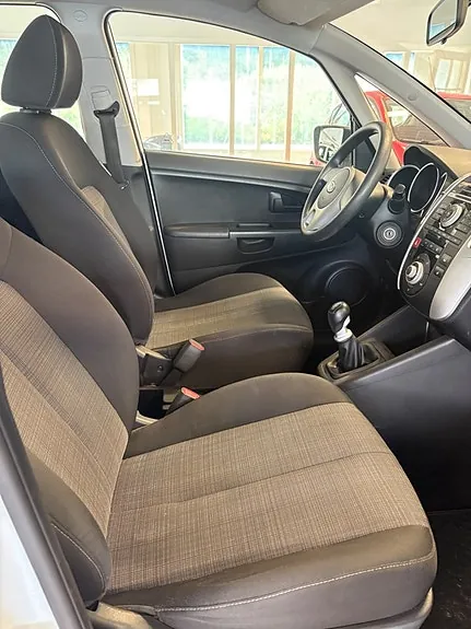 Kia Venga 2010 photo 5