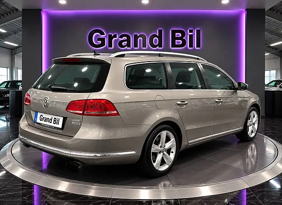 Volkswagen Passat 2012 photo 4