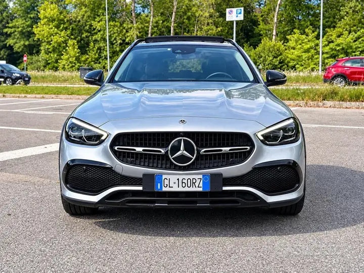 Mercedes-Benz C 2022 photo 3