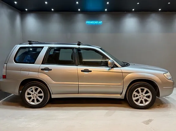 Subaru Forester 2005 photo 3