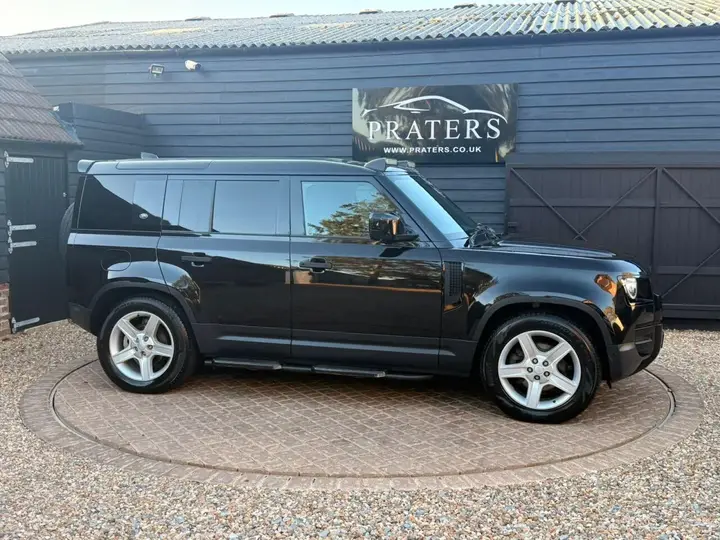 Land Rover Defender 110 2020 photo 5