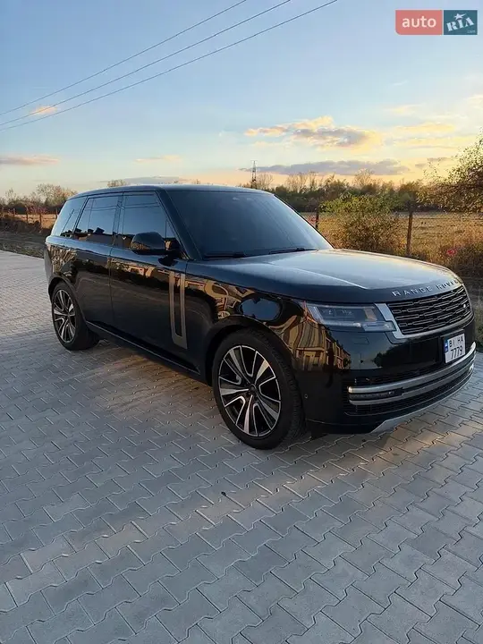 Land Rover Range Rover 2023 photo 2