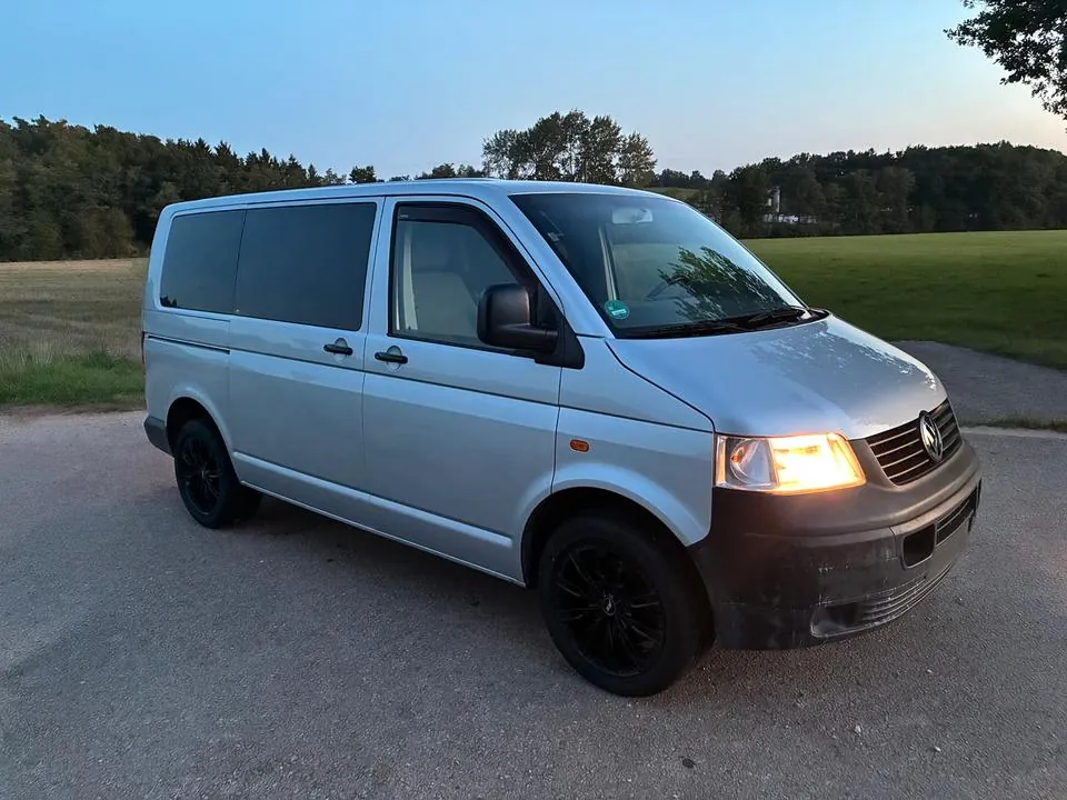 Volkswagen Bus T5 Bulli
