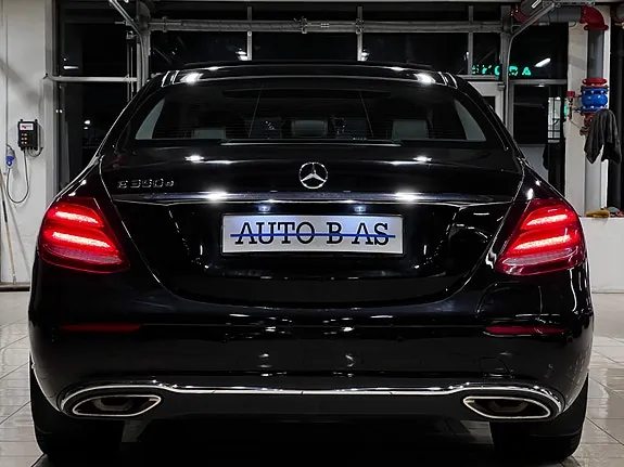 Mercedes-Benz E350 E 2017 photo 4