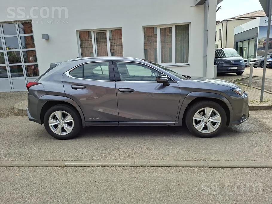 Lexus Ux 2020 photo 2