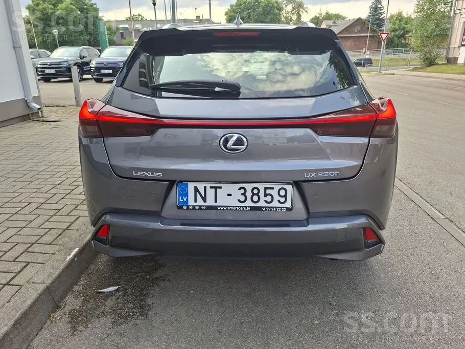 Lexus Ux 2020 photo 4