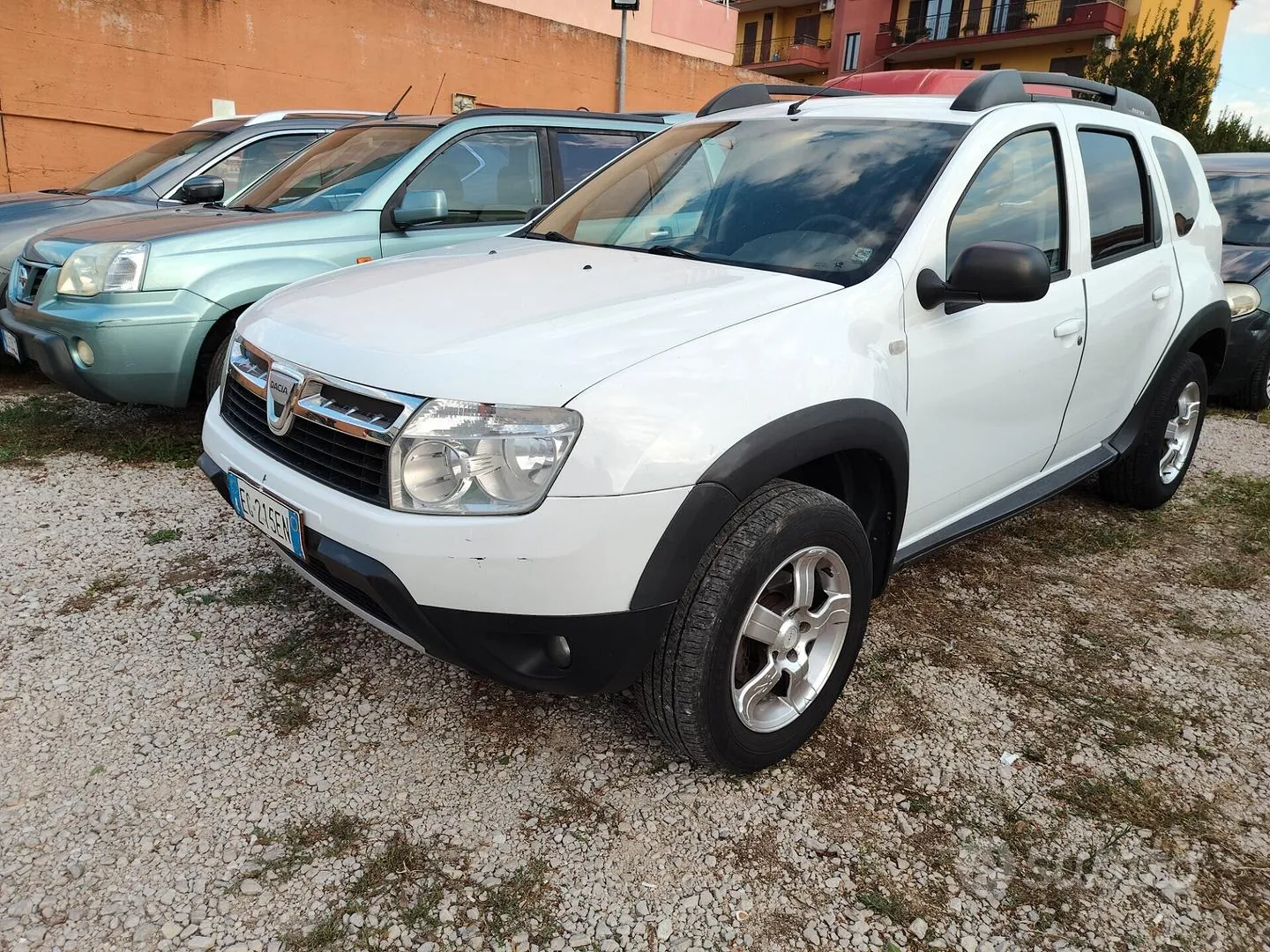 Dacia Duster 2011 photo 3