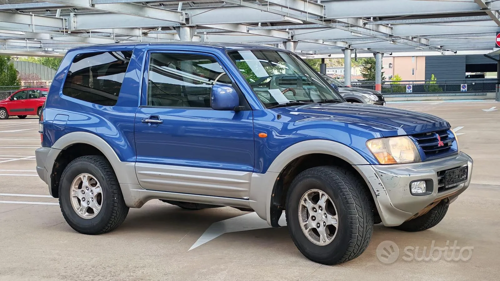 Mitsubishi Pajero 2002 photo 2