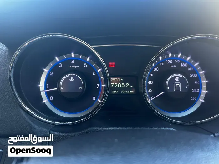 Hyundai Sonata 2011 photo 4